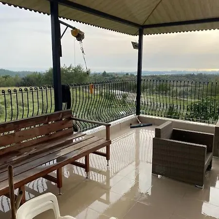 Ormanin Icinde Genis Havuzlu Triplex Holiday home *