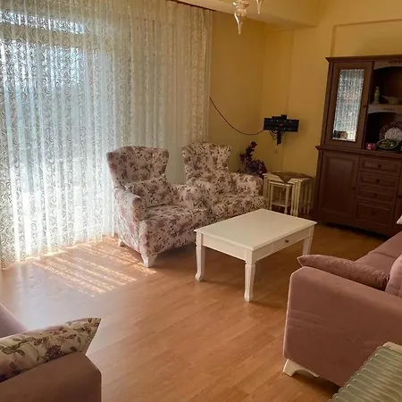 Ormanin Icinde Genis Havuzlu Triplex Manavgat