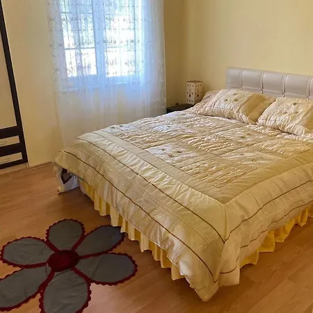 Ormanin Icinde Genis Havuzlu Triplex Manavgat