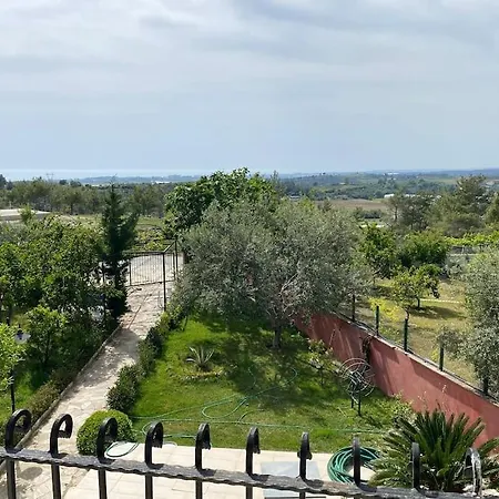 Holiday home Ormanin Icinde Genis Havuzlu Triplex