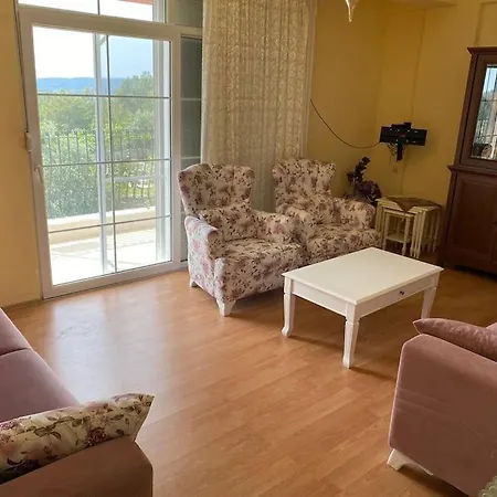 Holiday home Ormanin Icinde Genis Havuzlu Triplex