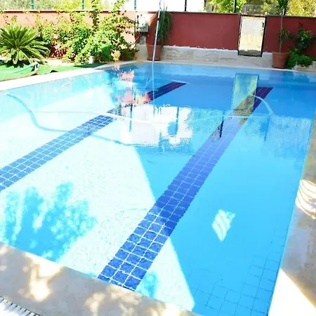 Holiday home Ormanin Icinde Genis Havuzlu Triplex Manavgat